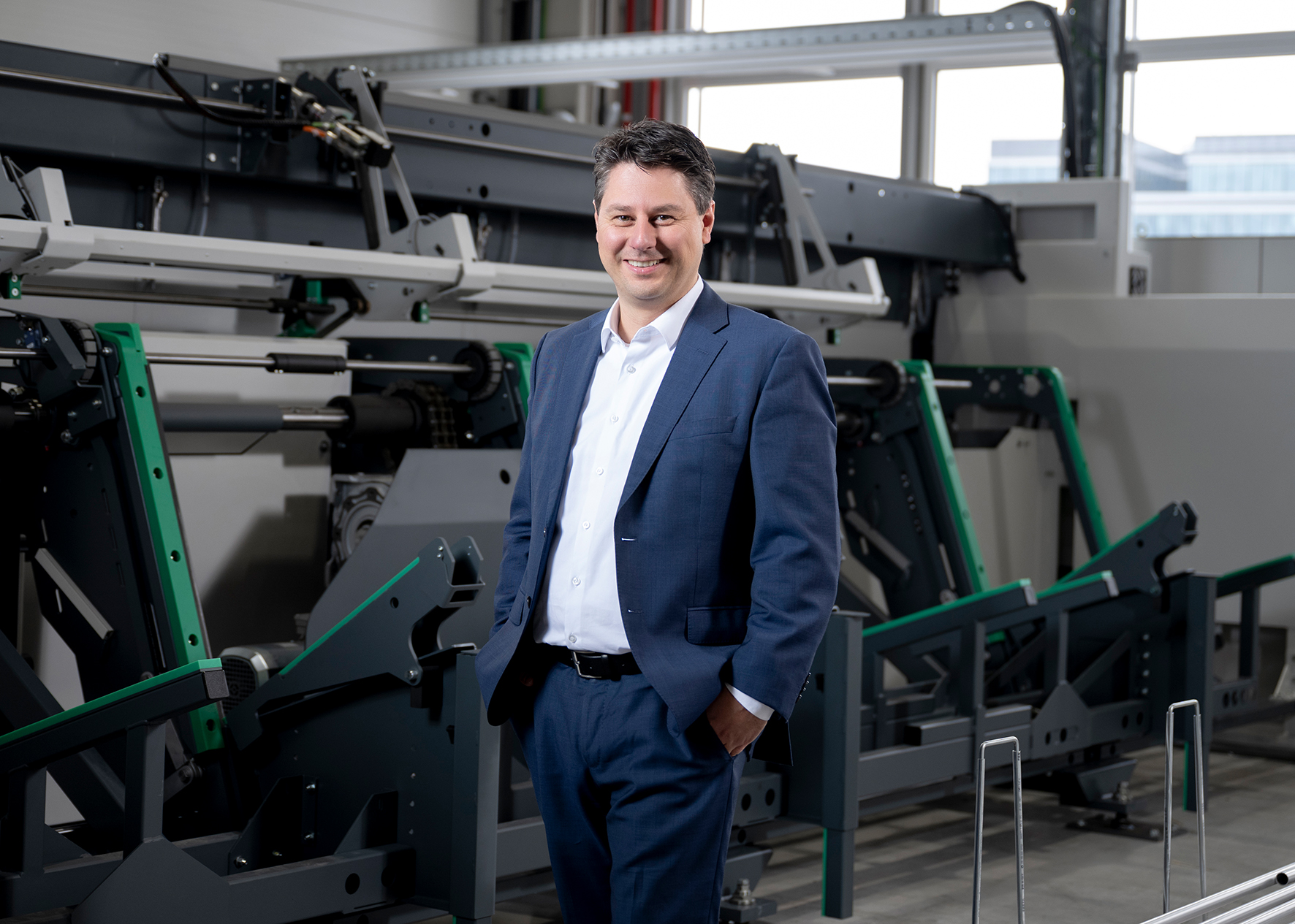 Ralph Schmid, Managing Director of STIHL Tirol, highlights the importance of expanding in-house production at the Langkampfen site.